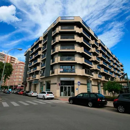 Appartement La Rosaleda, Céntrico, Con Garaje Y Terraza Exterior