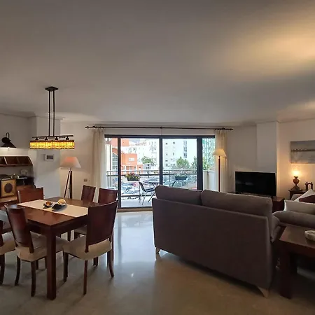 La Rosaleda, Centrico, Con Garaje Y Terraza Exterior *