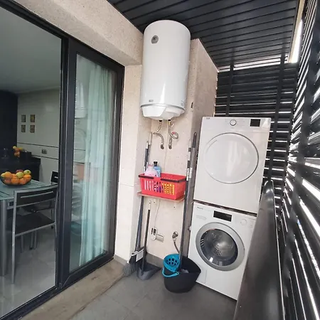 La Rosaleda, Céntrico, Con Garaje Y Terraza Exterior Dénia