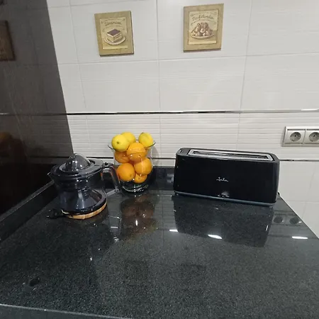 Appartement La Rosaleda, Céntrico, Con Garaje Y Terraza Exterior