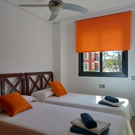 La Rosaleda, Céntrico, Con Garaje Y Terraza Exterior *