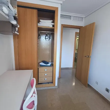 Appartement La Rosaleda, Céntrico, Con Garaje Y Terraza Exterior